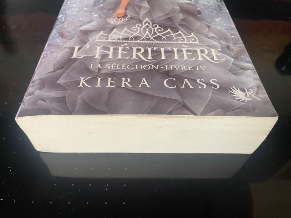 Livre L'HERITIERE Tome4 La s&eacute;lection _ Kiera CASS Livres et BD