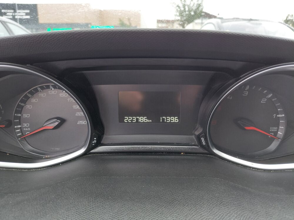 308 SW 1.6 BlueHDi 120ch S&S BVM6 Business 2014 occasion 78800 Houilles