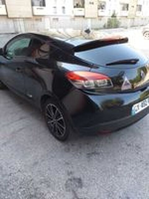 M&eacute;gane 1.8i 16V Privil&egrave;ge 2013 occasion 06000 Nice
