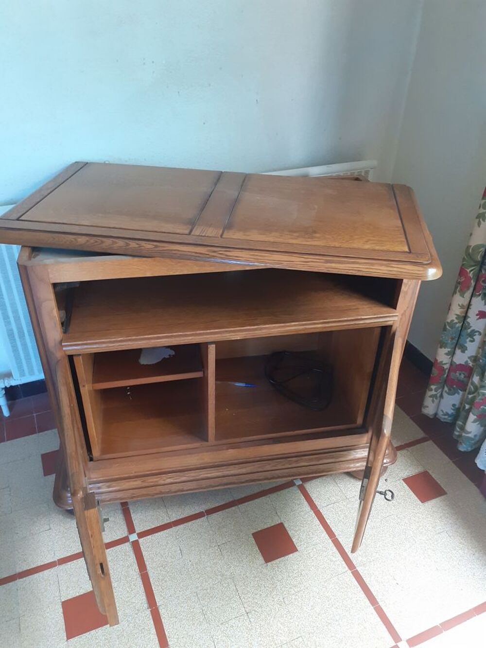 meuble en ch&ecirc;ne pour t&eacute;l&eacute;viseur Meubles