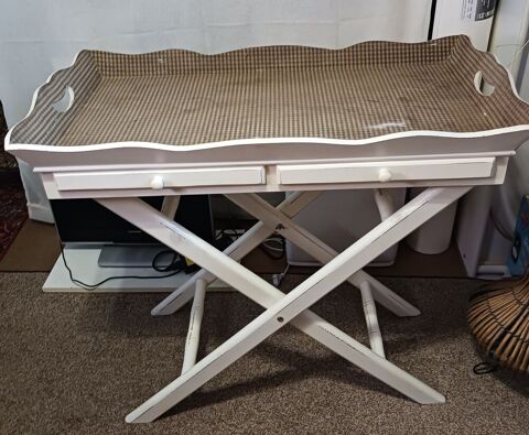 Console en bois. En deux parties 
Pied pliable Épernay (51)