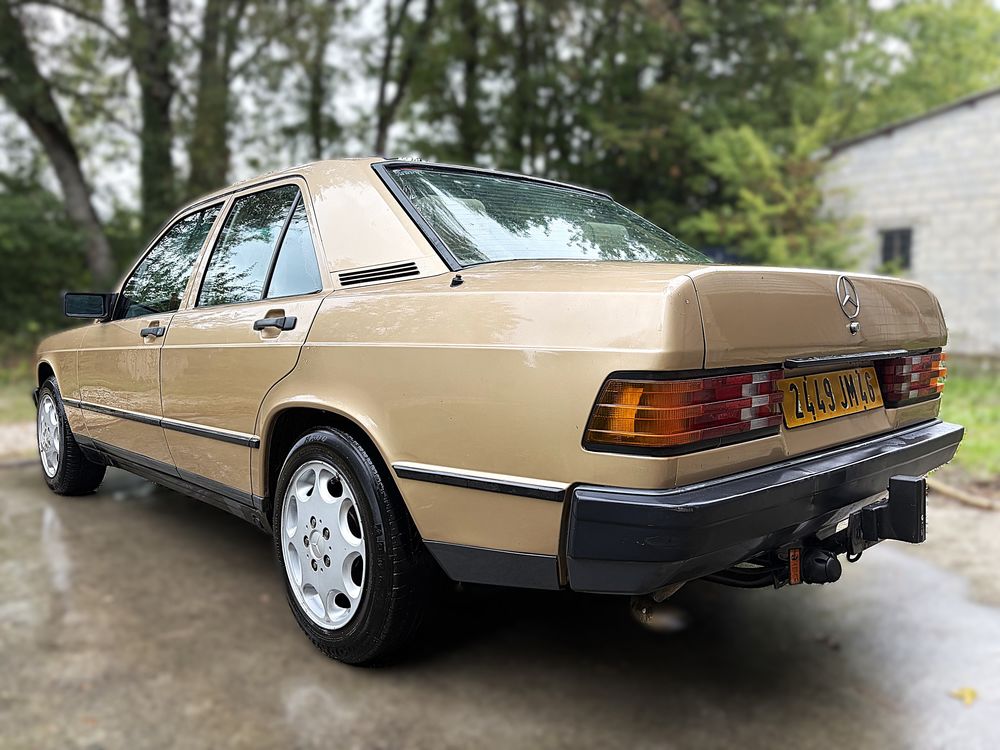 190 D 2.5 Confort 1985 occasion 46800 Montcuq