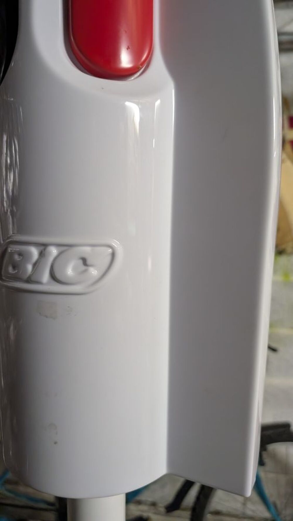 Pr&eacute;sentoir stylo BIC 4 couleurs 