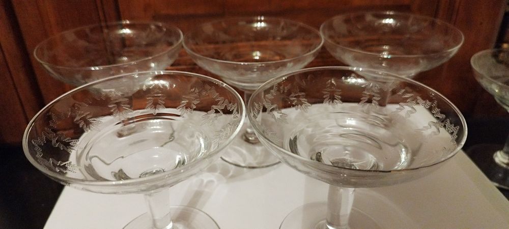 6 anciennes coupes &agrave; champagne cristal gravure art nouveau Cuisine