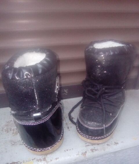 bottes hiver taille 24 / 25 3 Beauchamp (95)