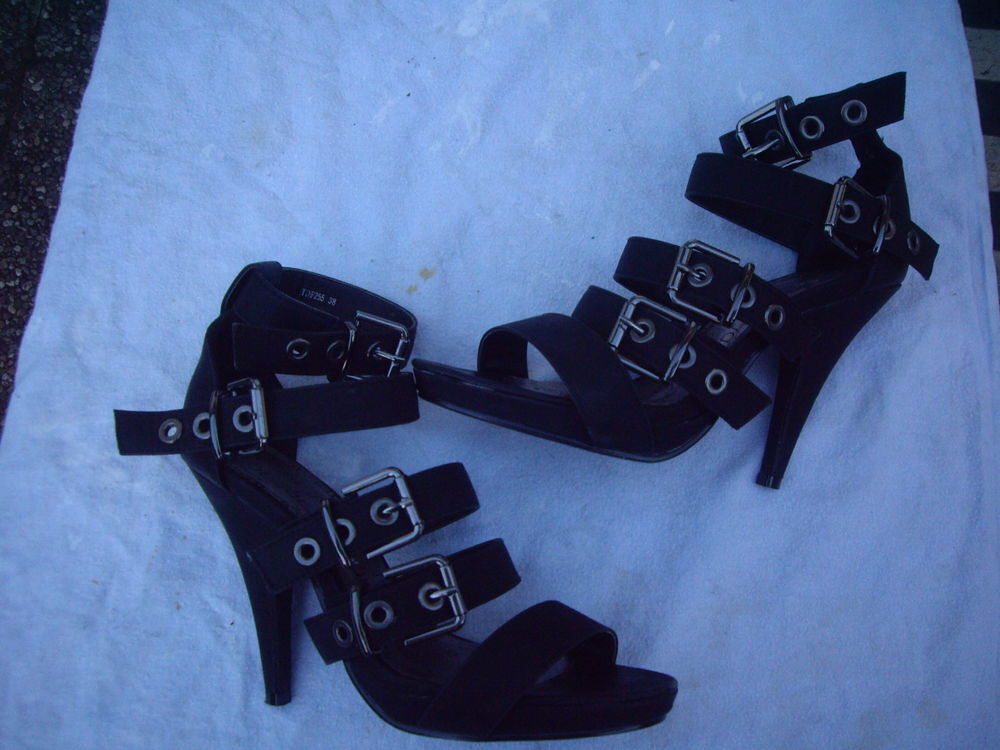 Sandales Noir &agrave; Sangles pt38 talons 12 cm-neuves Chaussures