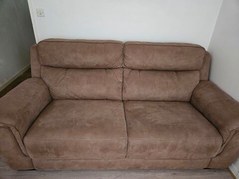 Canap tissu suedine marron 500 Jouars-Pontchartrain (78)
