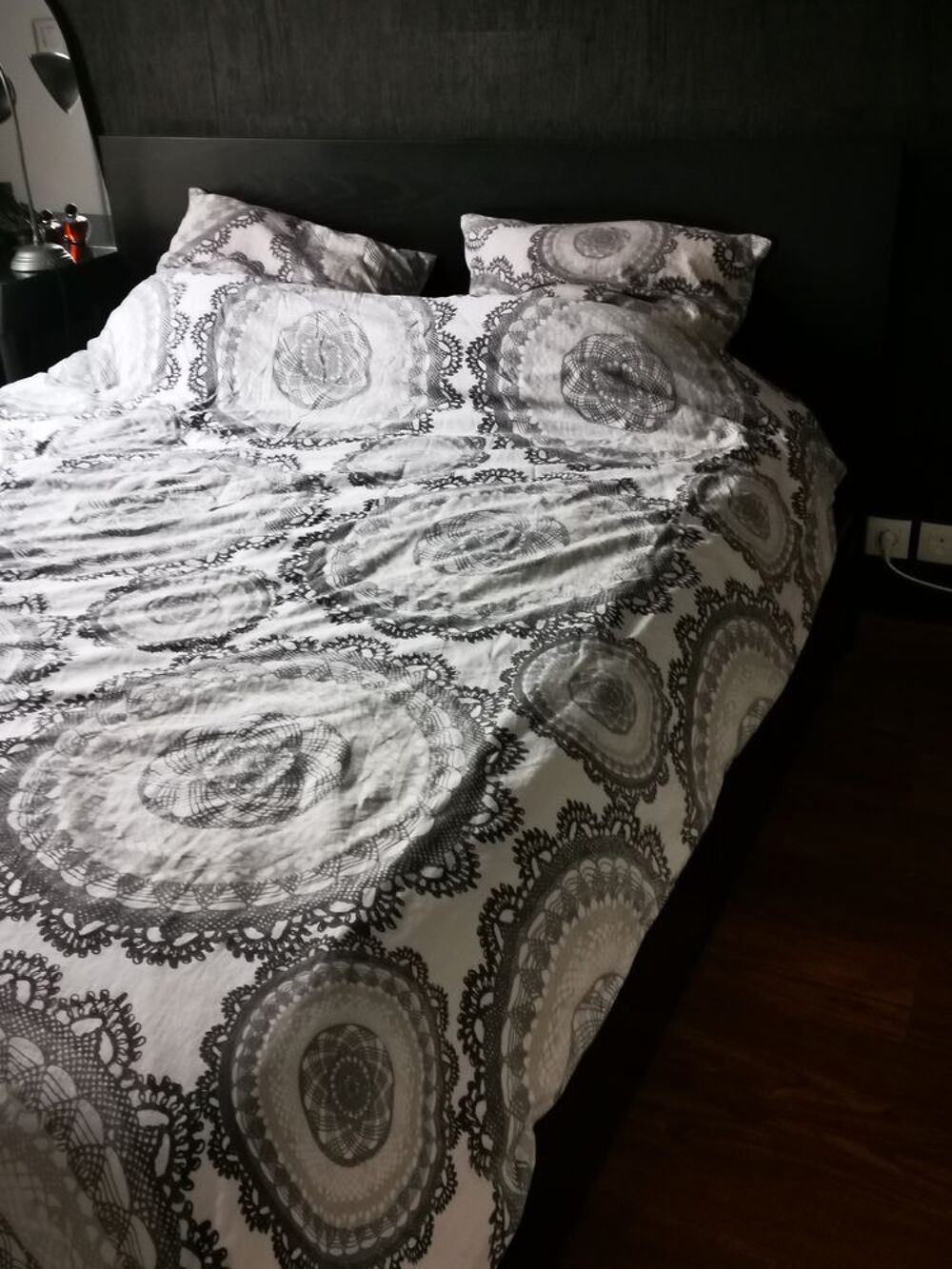 Lit Ikea MALM 160x200cm
Meubles