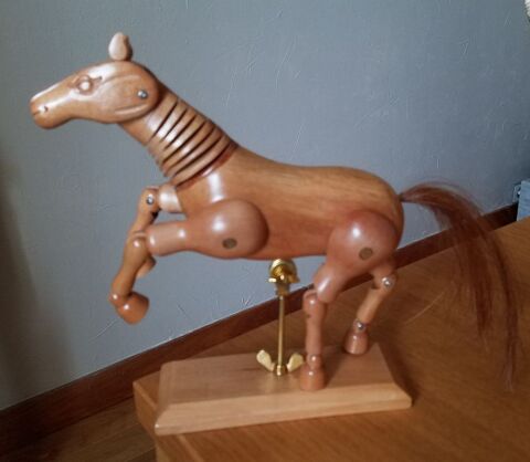 Cheval articul� pour d�co ou dessin 35 Beauvais (60)