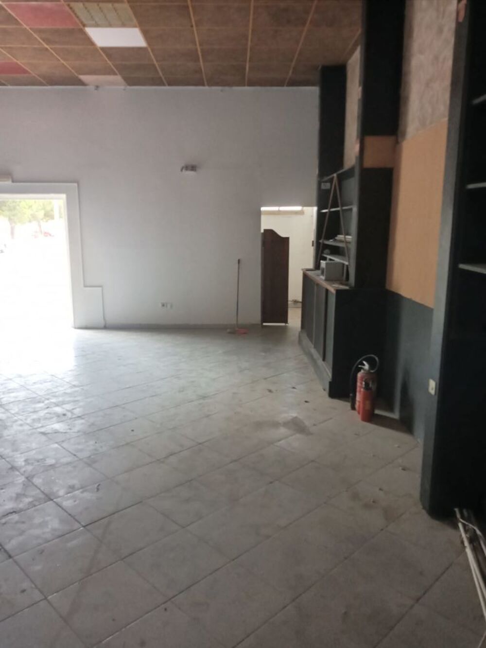 Vente Autre Local 160 m² Port-Saint-Louis-du-Rhône Port-saint-louis-du-rhône