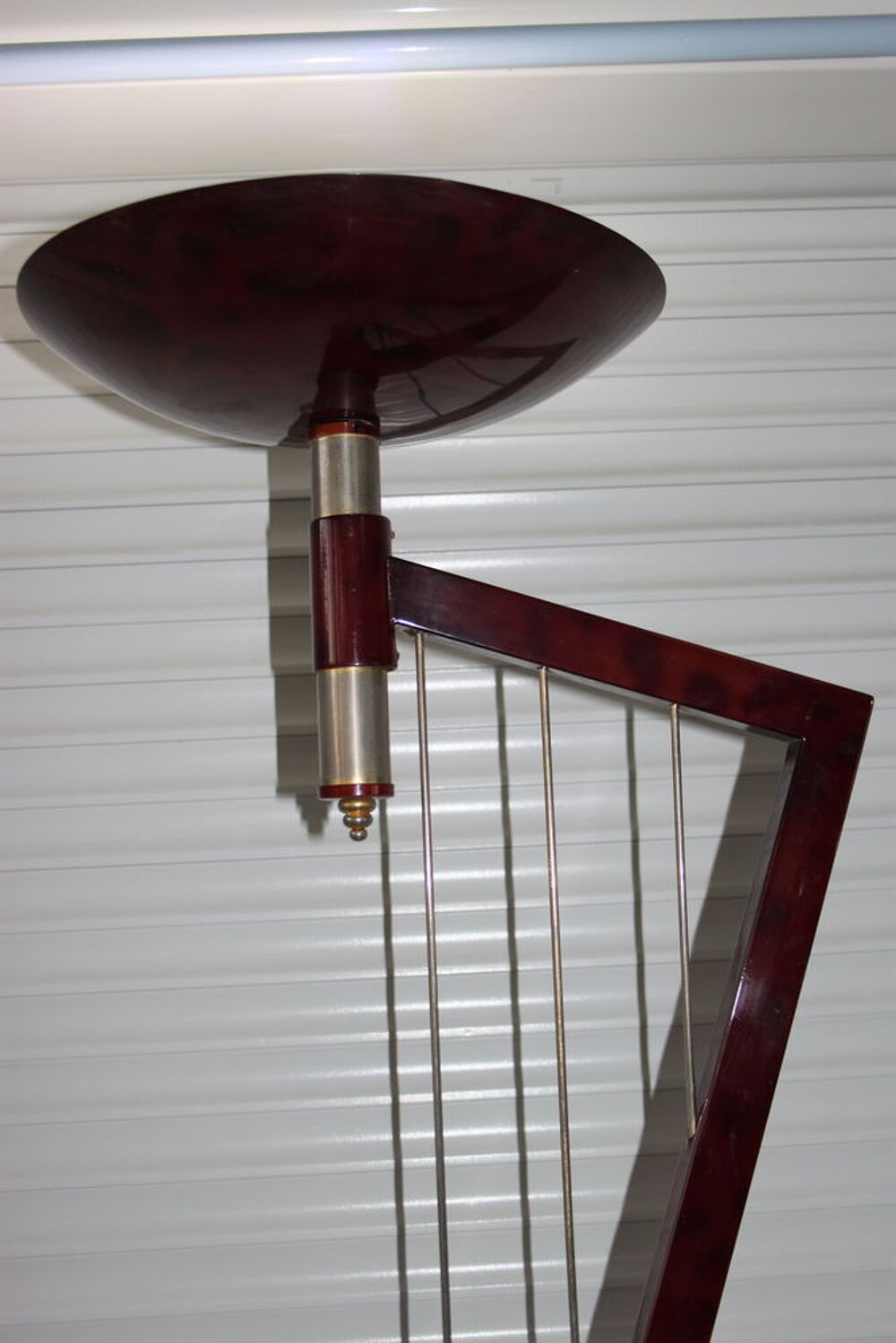 Lampe &agrave; leds en forme de harpe Décoration