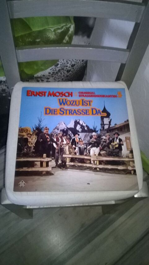 Vinyle Ernst Mosch Und Die Original Stra�enmusikanten
Wozu 5 Talange (57)