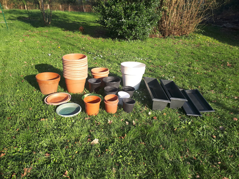 Pots et jardini&egrave;res pour plantes
Jardin