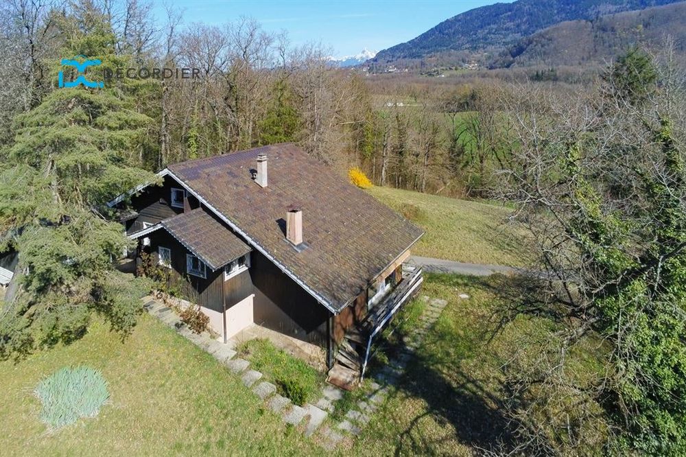 Vente Maison LYAUD - PROPRIETE 18 689 M² ET MAISON DE 180M2 Lyaud