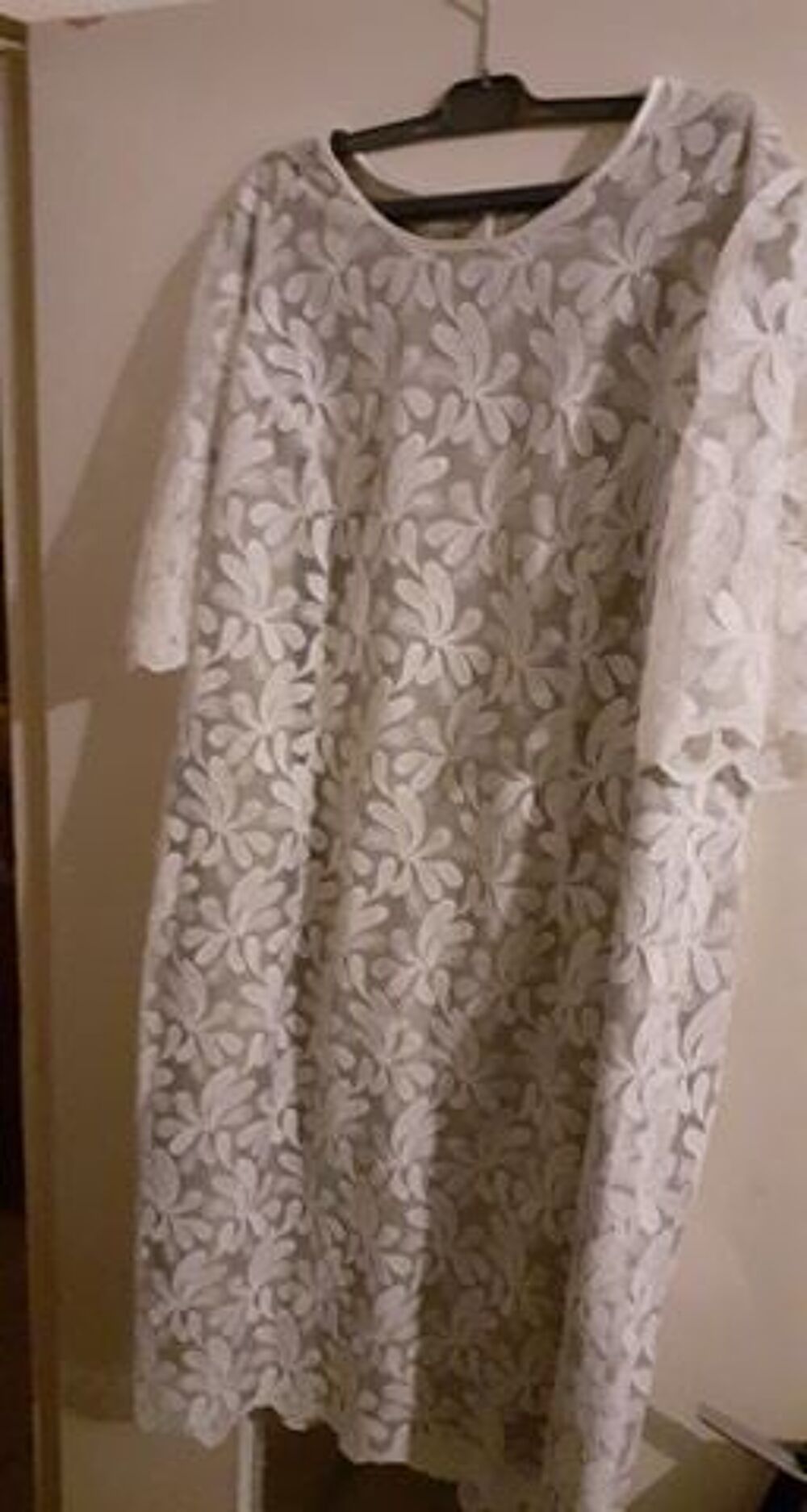 robe neuve Vêtements
