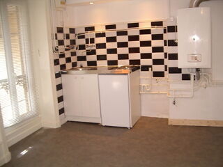  Appartement à louer 3 pièces 49 m²