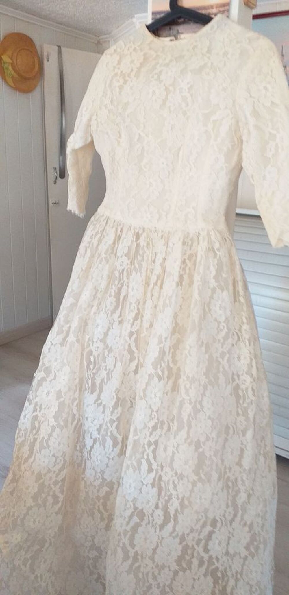 robe de mari&eacute;e dentelle Vêtements