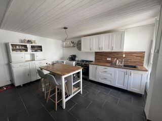  Villa à louer 5 pièces 80 m²