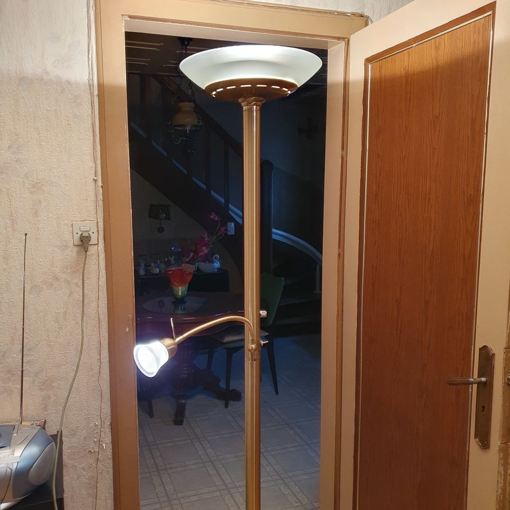 Lampe halog&egrave;ne Décoration