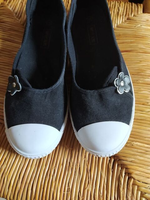 Chaussures en toile / NEUVES 10 Bretignolles-sur-Mer (85)