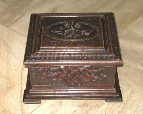Coffret � Cigares ancien en bois sculpt� 130 Maule (78)