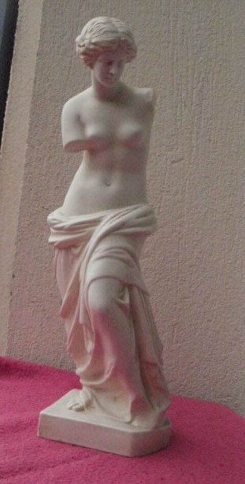 VENUS de MILO Reproduction Statuette numérotée, H. 29 cm 18 Montauban (82)