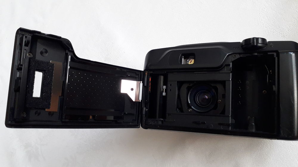 Appareil photo Pentax espio 838G
Photos/Video/TV