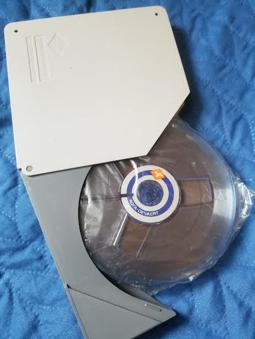 bande magn&eacute;tique neuve pour magn&eacute;tophone Audio et hifi