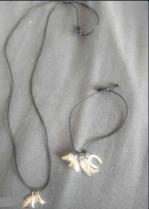 Bracelet et collier cheval pour fille Somain (59)