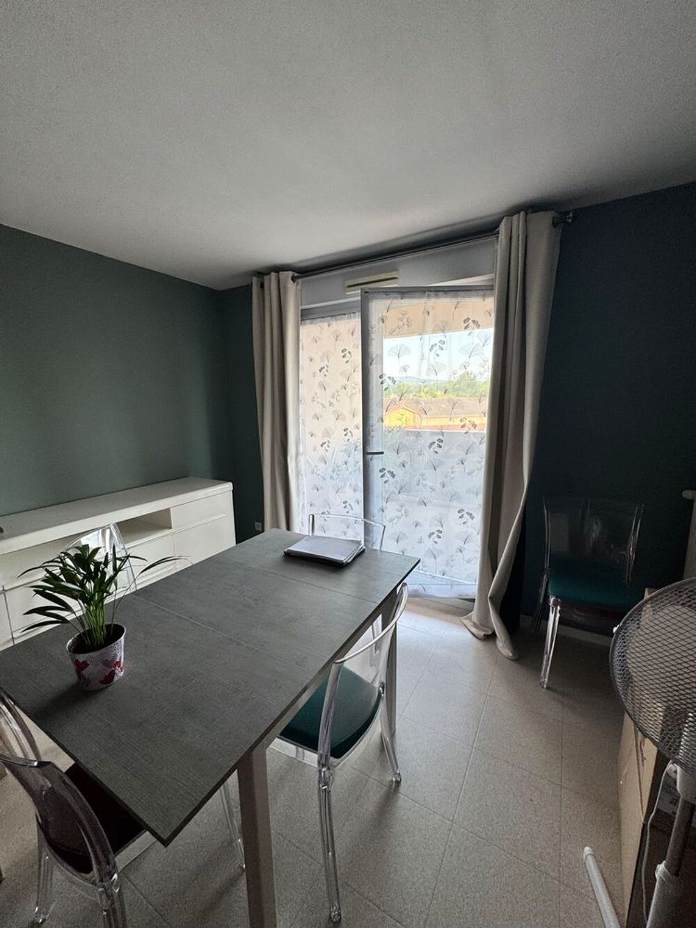 Location Appartement Appartement T4 proche centre Crèches sur Saône Crêches-sur-saône