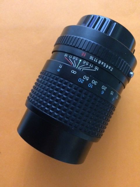 Konica - RMC Tokina 135 mm f 1.2.8 30 Nice (06)