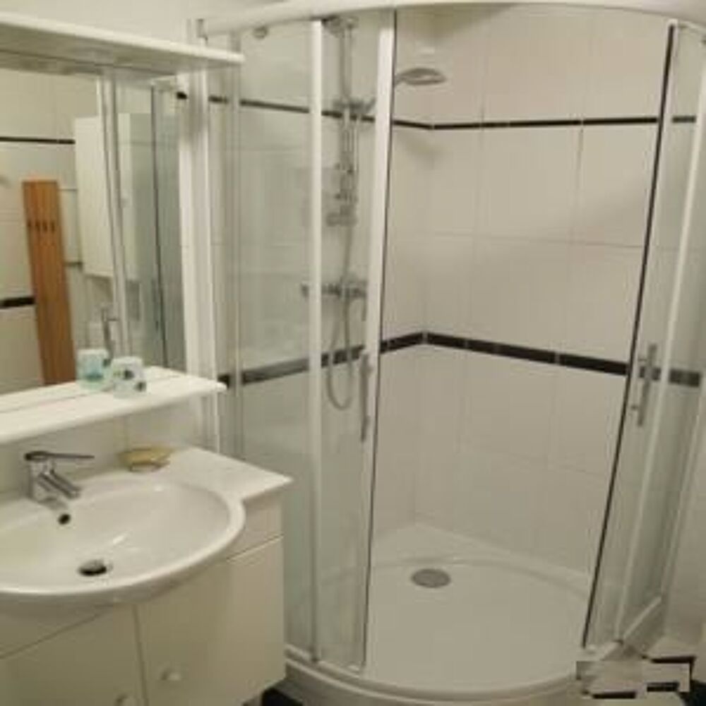 Location Appartement Studio meublé 28m2 TOUT COMPRIS (Eau+Élec) +Parking sous sol Bordeaux
