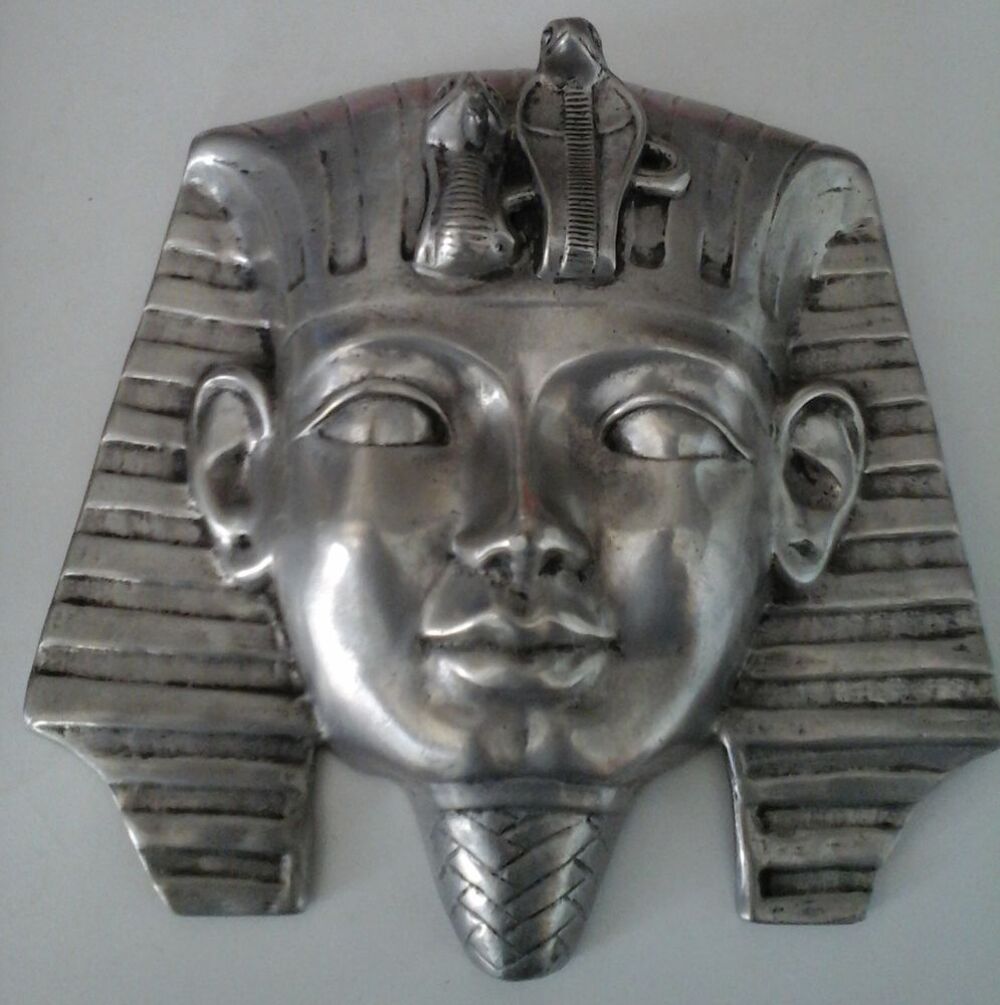 Masques N&eacute;fertiti et Toutankhamon en &eacute;tain massif Décoration