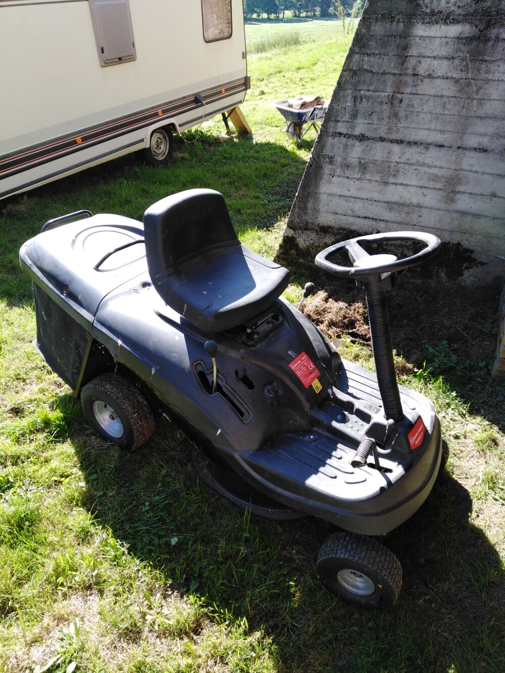 Tondeuse autoport&eacute;e Bricolage
