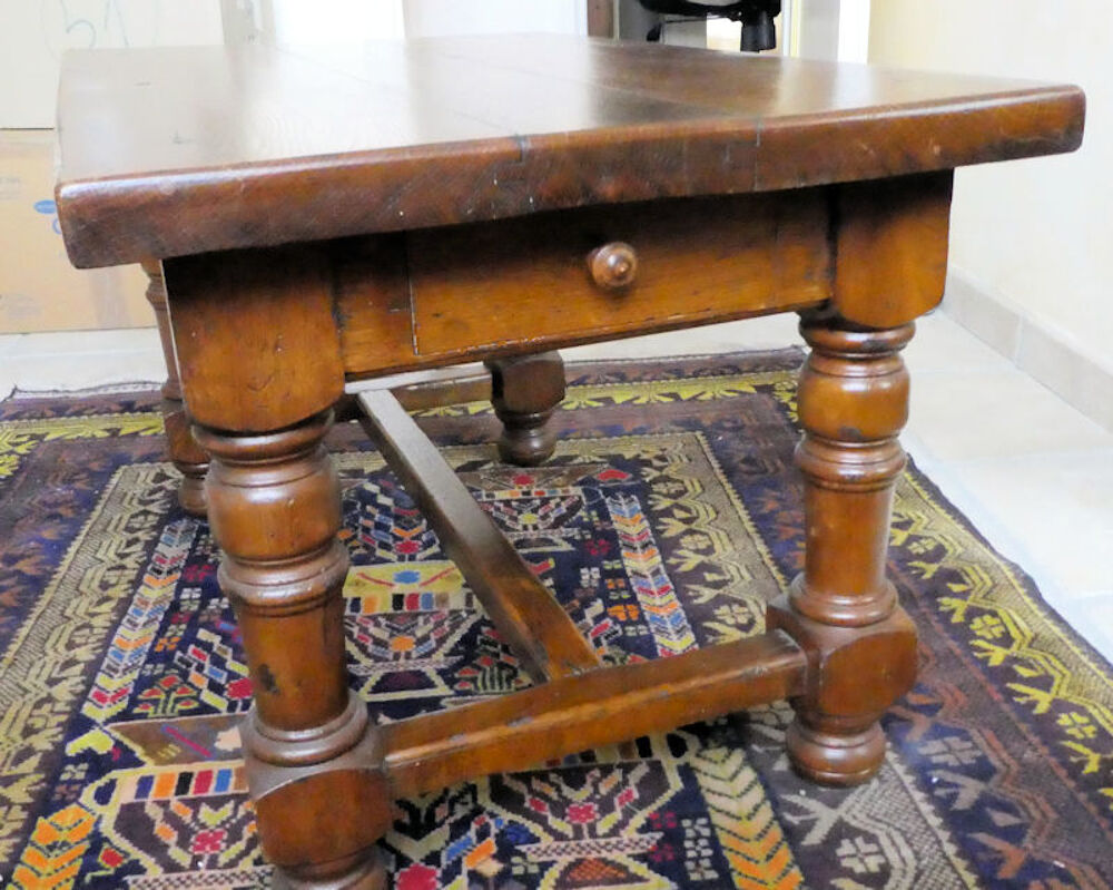 TABLE BASSE CH&Ecirc;NE MASSIF Meubles