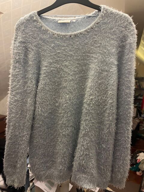 Pull avec col perl�  10 Villiers-sur-Marne (94)