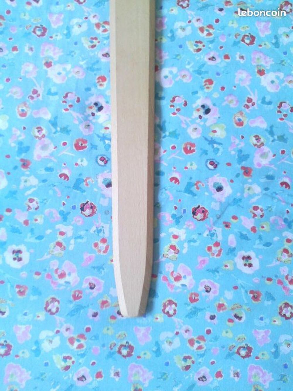 Belle &eacute;p&eacute;e en bois
Jeux / jouets
