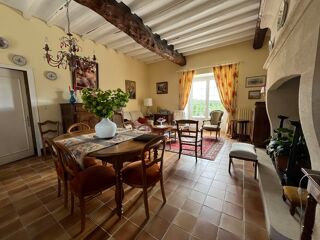  Maison � vendre 10 pi�ces 247 m�