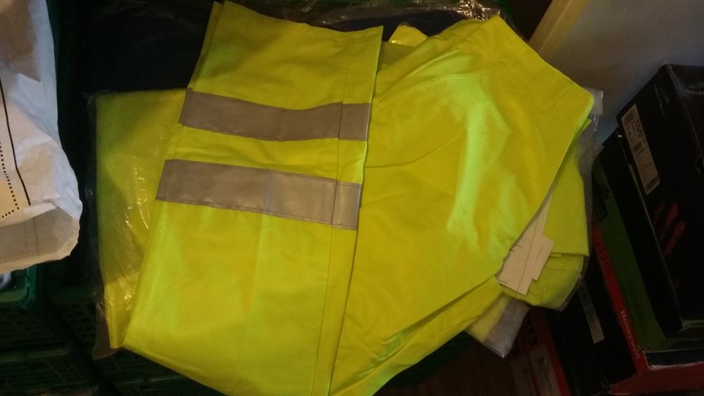 Pantalon de travail JAUNE taille 38 xs Vêtements