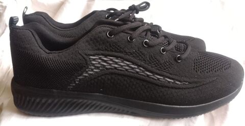 Baskets Homme. Neuves. P.50 24 Saint-Marcellin (38)