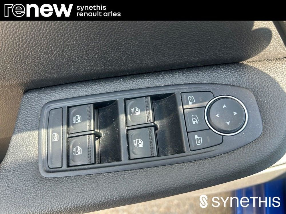 Clio V Clio E-Tech full hybrid 145 Evolution 2023 occasion 13200 Arles