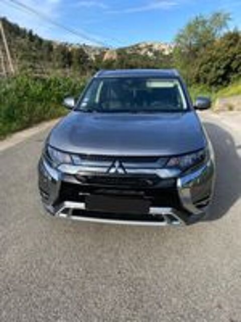 Outlander 2.4l PHEV Twin Motor 4WD Business 2020 occasion 13740 Le Rove