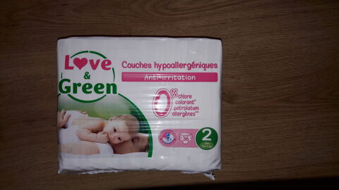 5 paquets de 36 couches T2 (3-5kg) bio Love&Green 0 Cachan (94)
