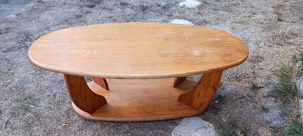 Table basse de salon ovale avec deux plateaux Meubles