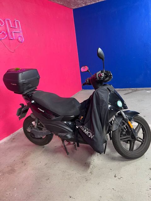 Scooter ZEWAY 2025 occasion Paris 75010
