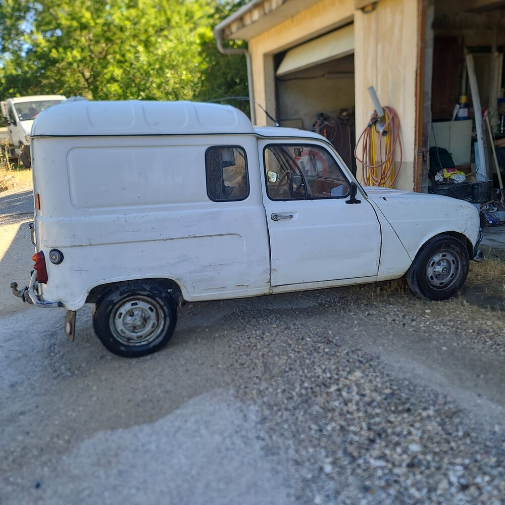 R4 FOURGON 1987 occasion 26160 Pont-de-Barret