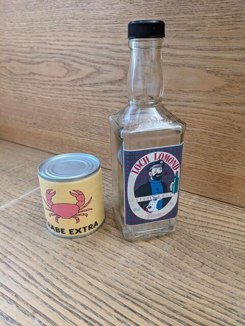 Boite TINTIN et MILOU Le crabe aux pinces d'or
Tintin s'int� 10 Marseille 13 (13)