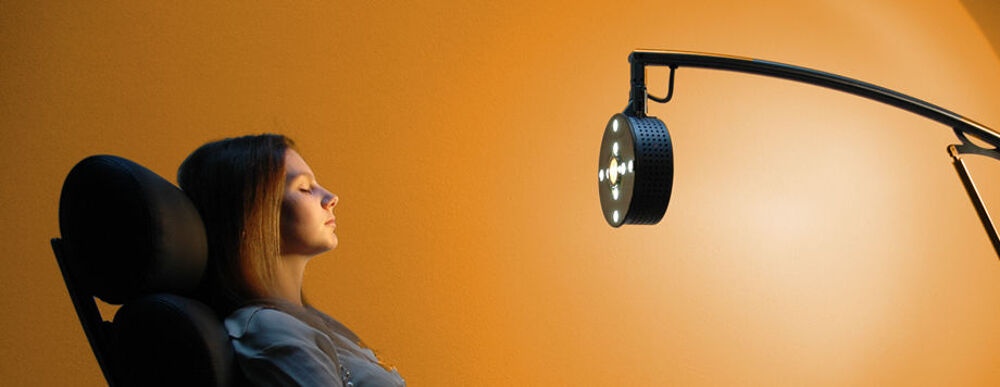 LUCIA N&deg;03, Lampe de Luminoth&eacute;rapie et Hypnagogique Pro Matériel informatique