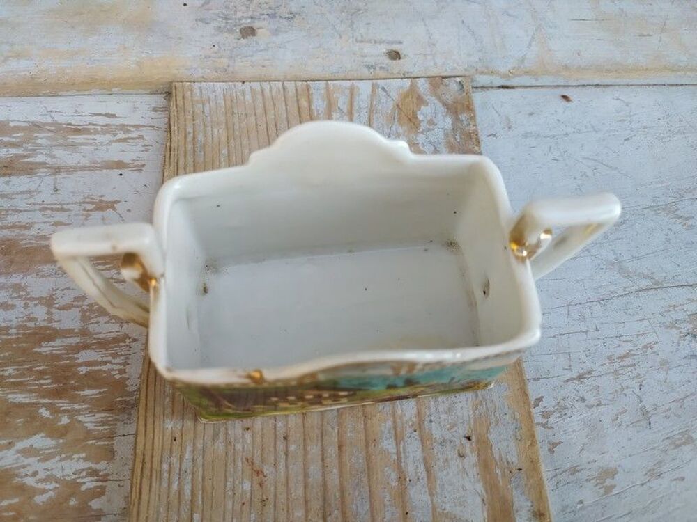 Petit Vase Porcelaine Paysage Chalet Suisse ou Autriche 
Décoration