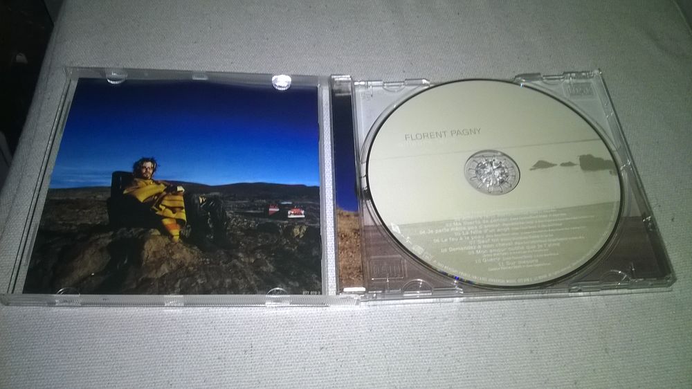 CD Florent Pagny
Ailleurs Land
2003
Excellent etat
Je tr CD et vinyles